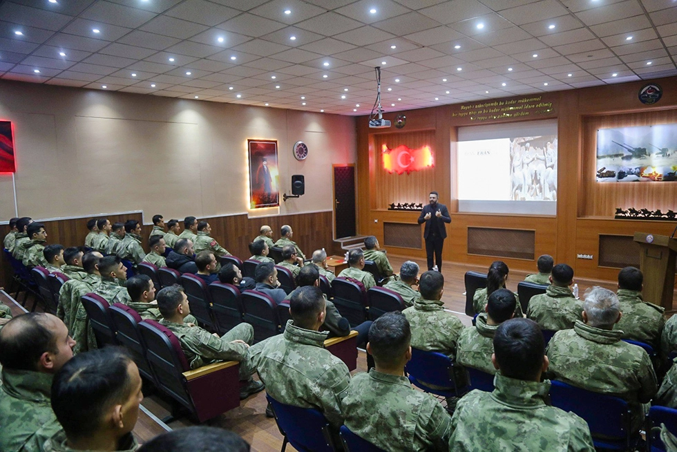 Akademisyenimiz İran’ın Tarihi ve İran–Türkiye İlişkileri Konulu Konferans Verdi