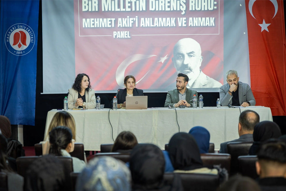 Üniversitemizde Bir Milletin Direniş Ruhu Mehmet Âkif Paneli Düzenlendi