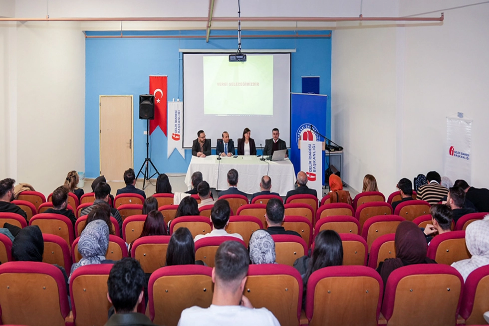 Üniversitemizde 37. Vergi Haftası Söyleşisi Düzenlendi