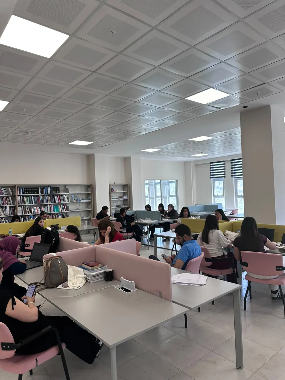Hakkari Üniversitesi ve Van YYÜ Hazırlık Öğrencileri Bilimsel Araştırma Projesi Kapsamında Hakkari’de Bir Araya Geldi