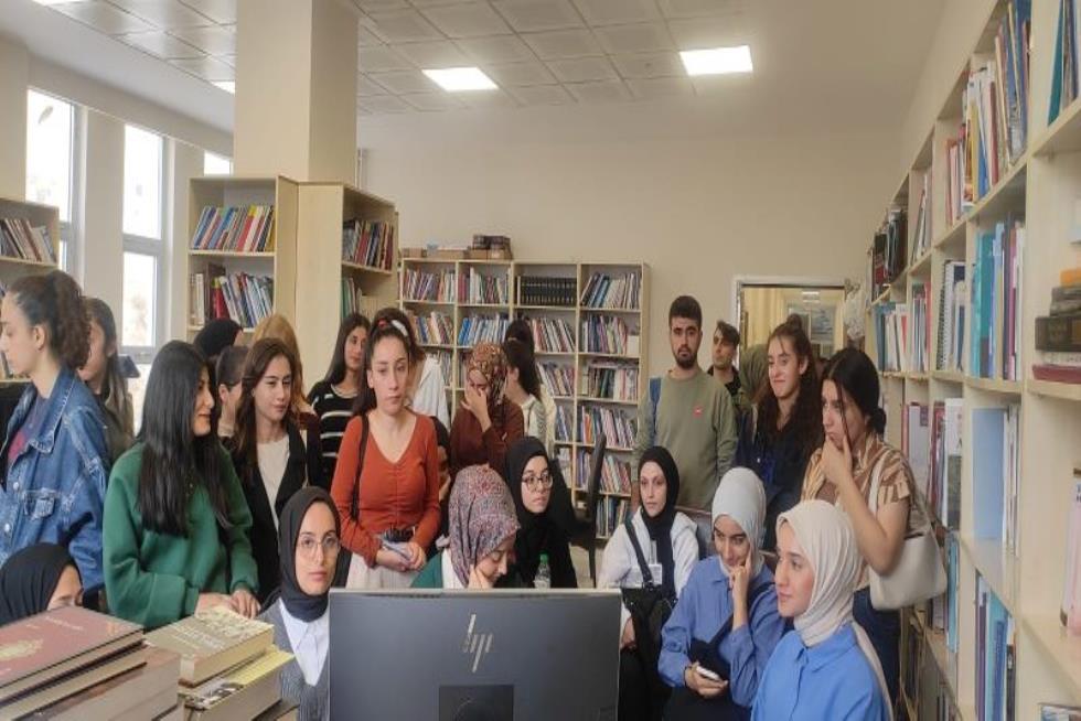 Üniversitemiz Almanca Öğretmenliği  Bölümü Öğrencileri Kütüphanemizi Ziyaret Etti.