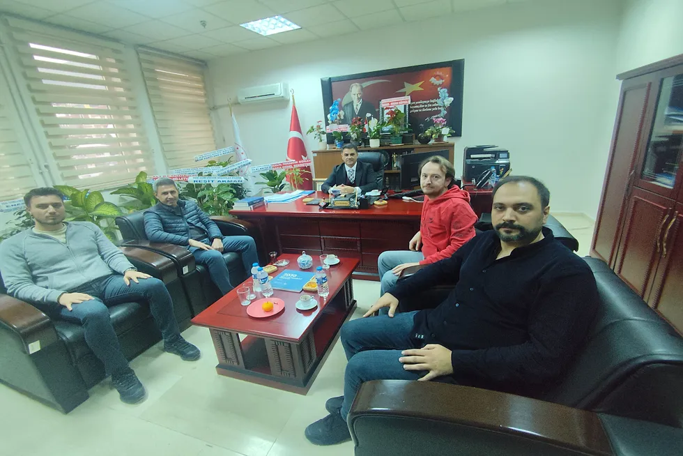 Dekanlığımız Hakkari Sanayi İl Müdürlüğünü ziyaret etti.