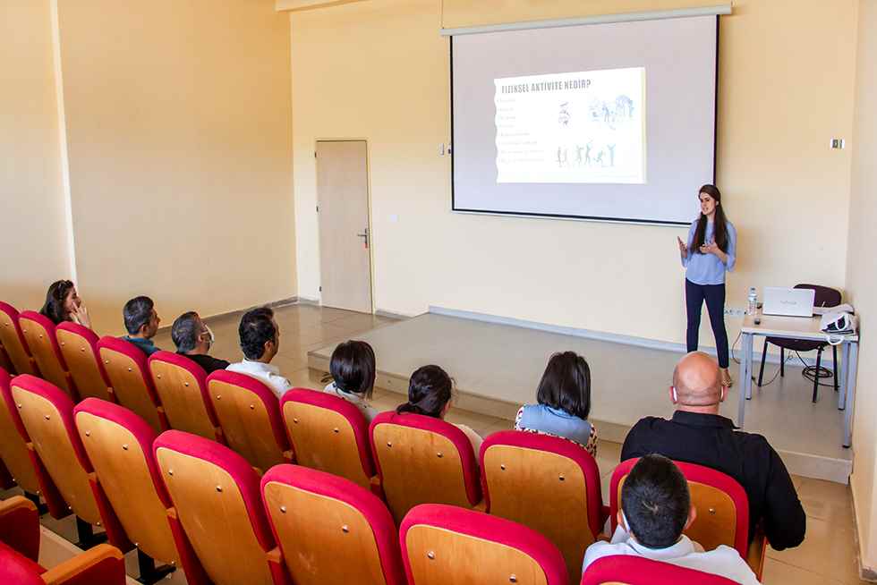 Üniversitemizde “Fiziksel Aktivite ve Covid-19’da Egzersiz” Konulu Seminer Düzenlendi