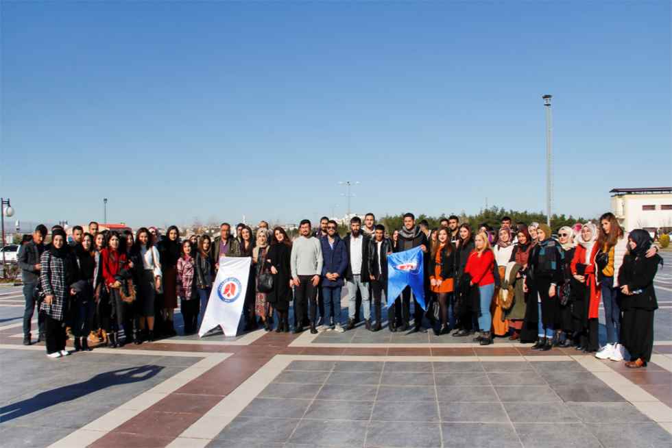 Hakkari Üniversitesi Güneydoğu Bölgesel Kariyer Fuarına Katıldı