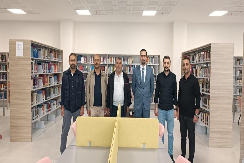 Online Bilgi Temsilcisi Merkez Kütüphanemizi ziyaret etti.