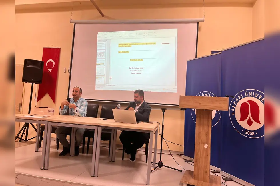 Zap Akademisi Seminerleri’nde Doç. Dr. Mahsun Aslan’dan “Fıkıh Penceresinden Birey ve Aile Mahremiyeti” Konferansı