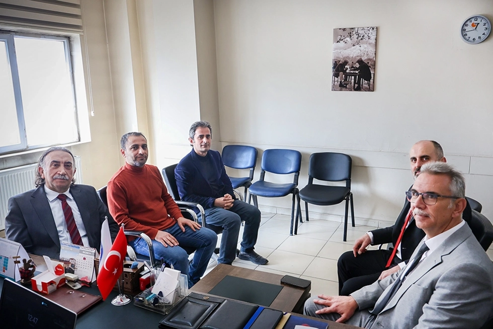 Rektörümüz Yüksekova Meslek Yüksekokulumuzu ve İlçe Protokolünü Ziyaret Etti