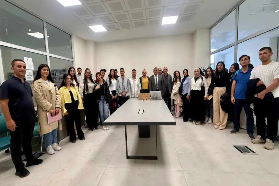 Eğitim Fakültesi 1. Sınıf Öğrencilerine Oryantasyon Eğitimi