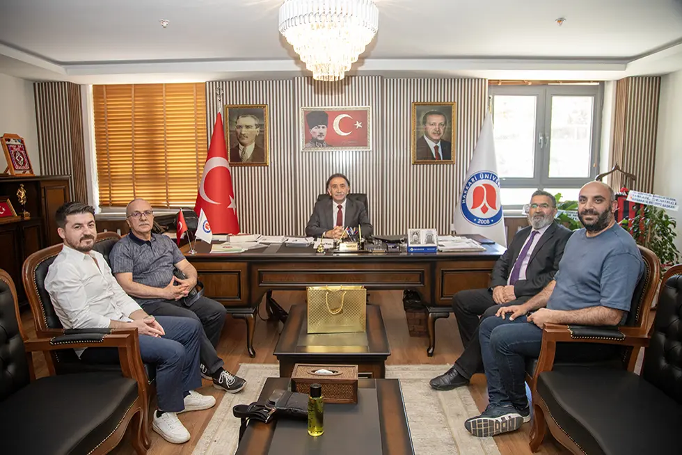 Van Yüzüncü Yıl Üniversitesi Spor Bilimleri Fakültesi  Dekanından Rektörümüze Ziyaret 