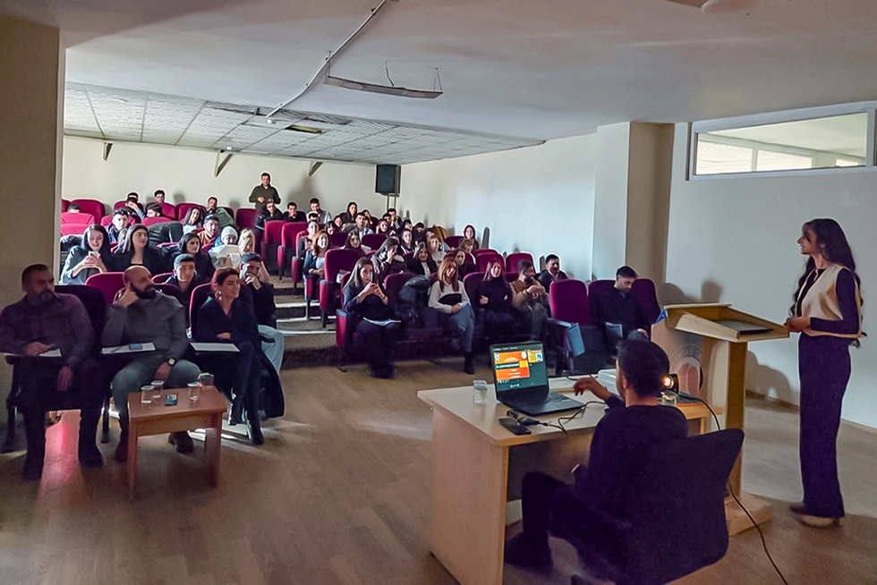 Üniversite Kültürü Semineri – Öğrenci Sunumları Etkinliği Düzenlendi