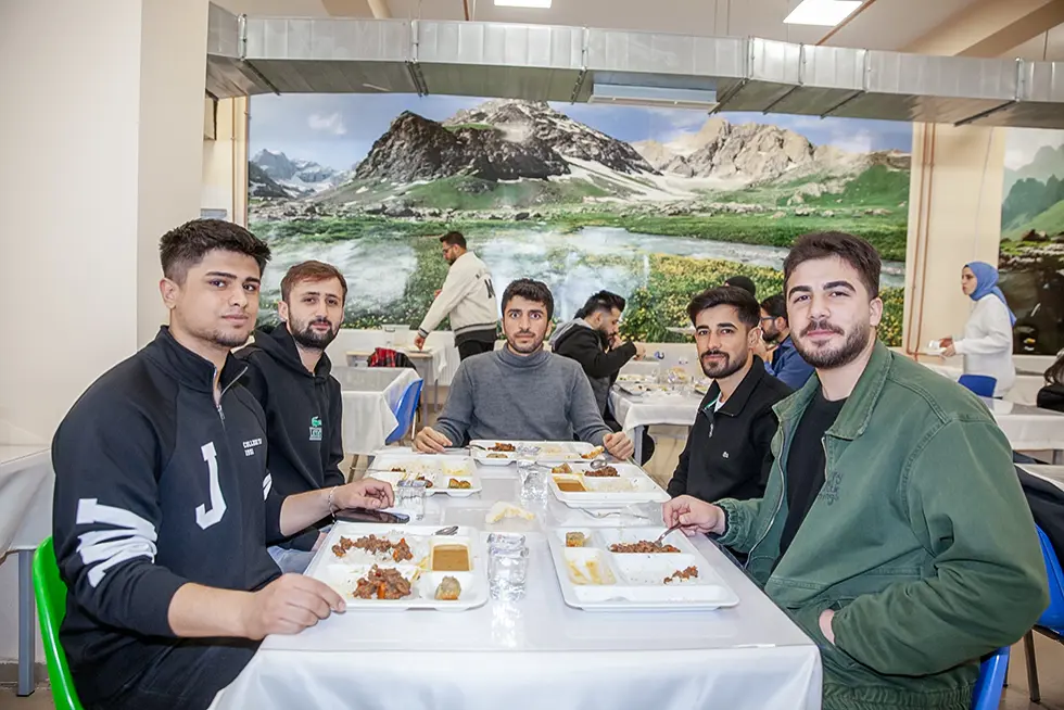 Yeni Yılın İlk Öğle Yemeği Menüsü Öğrencilerimizin Tercihiyle Belirlendi