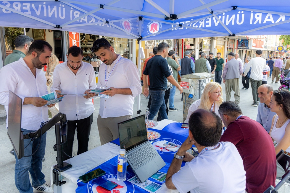 Üniversitemiz Tercih ve Tanıtım Günlerinde Öğrenciler ve Aileleri Bilgilendirdi