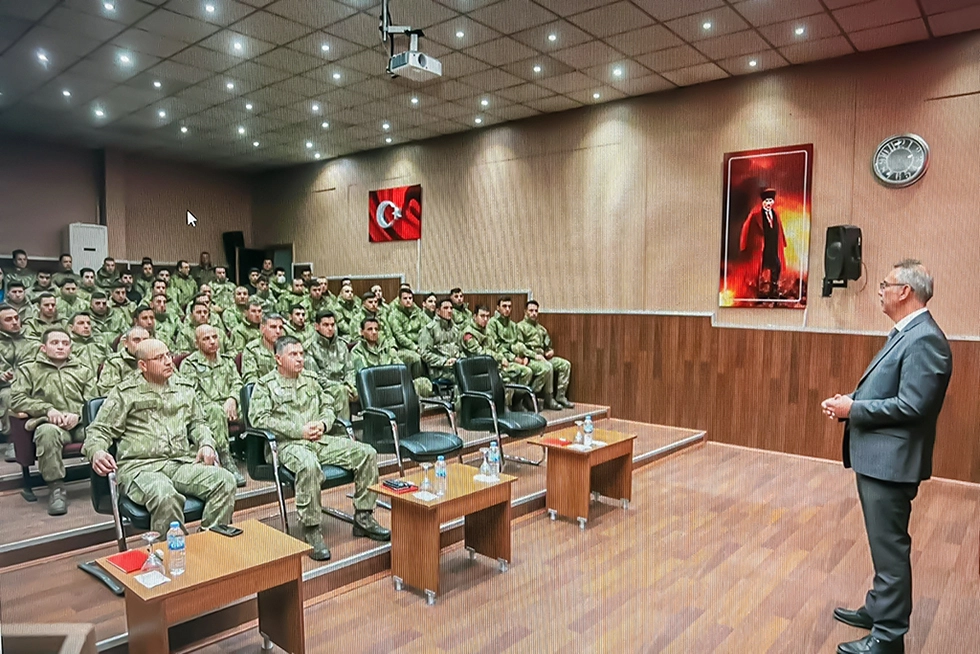 Üniversitemizden Mehmetçik'e Yapay Zekâ Sunumu