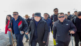 Üniversitemiz Hakkâri Dağ ve Komando Tugay Komutanlığının Düzenlediği Doğa Yürüyüşü Etkinliğine Katıldı - Resim 1