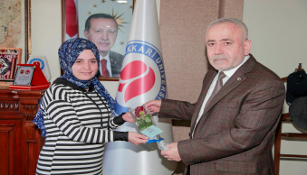 Hakkari Üniversitesi Rektörü 8 Mart Dünya Kadınlar Gününü Kutladı - Resim 1
