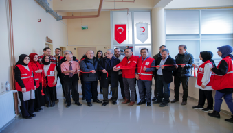 Üniversitemizde Türk Kızılay Butik Mağazası Açıldı - Resim 1