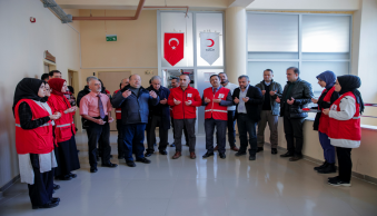 Üniversitemizde Türk Kızılay Butik Mağazası Açıldı - Resim 2