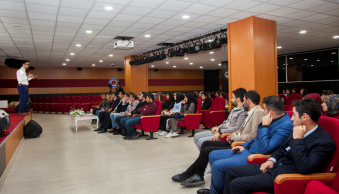 Hakkari Üniversitesinde “Girişimcilik” Semineri Düzenlendi - Resim 3