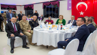 Rektörümüz, Valimiz Cüneyit Orhan Toprak’ın Veda Yemeğine Katıldı - Resim 7