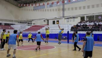 Üniversitemizde Düzenlenen Voleybol Turnuvası Sona Erdi - Resim 11