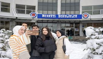 Zeynelbey Yerleşkemiz Beyaza Büründü - Resim 5