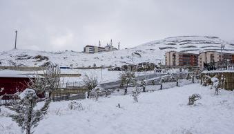 Zeynelbey Yerleşkemiz Beyaza Büründü - Resim 8