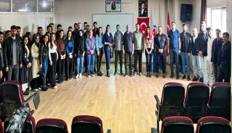 Yüksekova Meslek Yüksekokulu Öğrencilerine “Üreme Sağlığı” Eğitimi Verildi - Resim 3