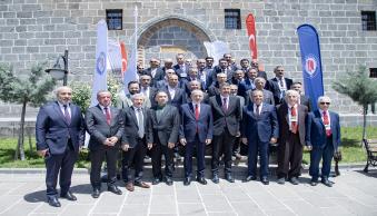Üniversitemiz Ev Sahipliğinde Kadim Şehir Hakkâri Çalıştayı Düzenlendi - Resim 7