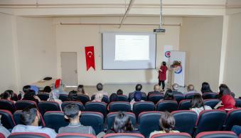 Üniversitemizde Nazım Hikmet Ran ve Şiiri Konferansı Düzenlendi - Resim 2