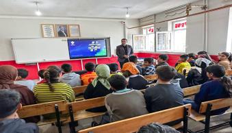 Üniversitemiz Öğretim Üyeleri TÜBİTAK Bilim Söyleşileriyle Öğrencilerle Buluştu - Resim 16
