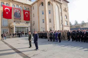 Rektörümüz İlimizde Düzenlenen 10 Kasım Atatürk’ü Anma Törenine Katıldı