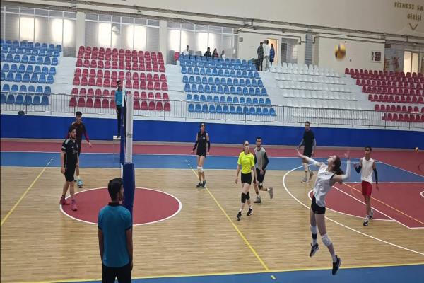 Öğrenciler Arası Voleybol Turnuvası 